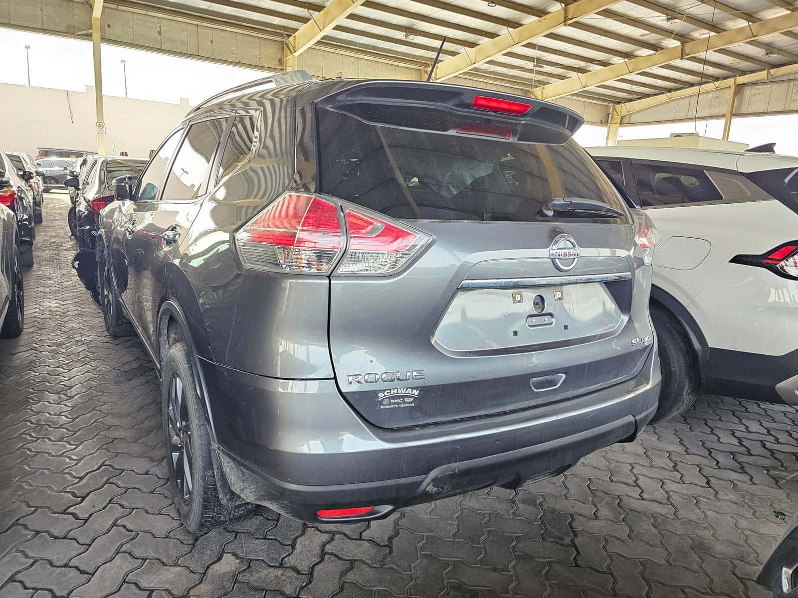 Nissan Rogue 2016 thumbnail 3