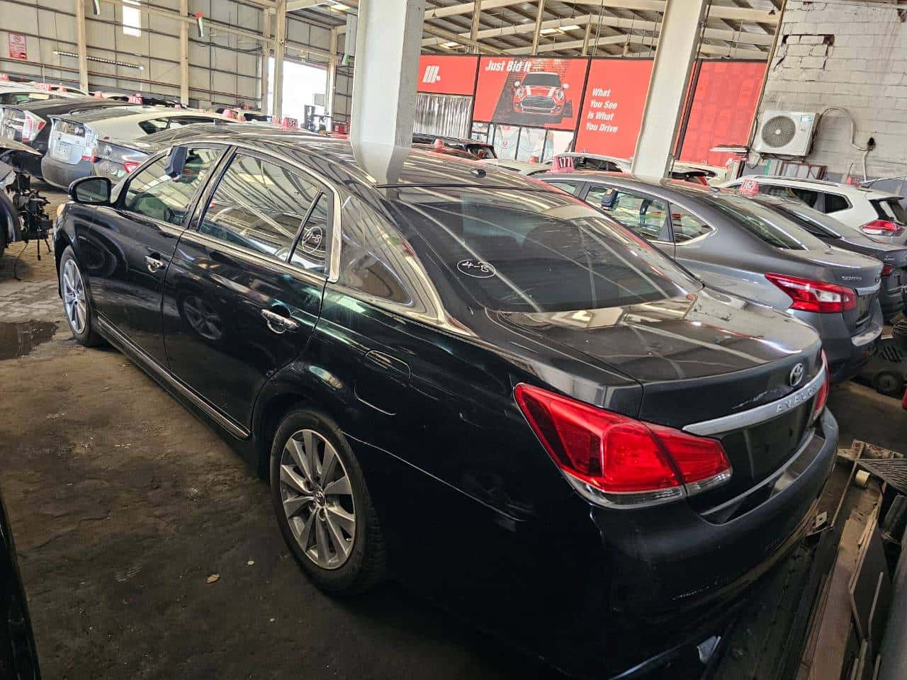 TOYOTA AVALON 2011 thumbnail 5