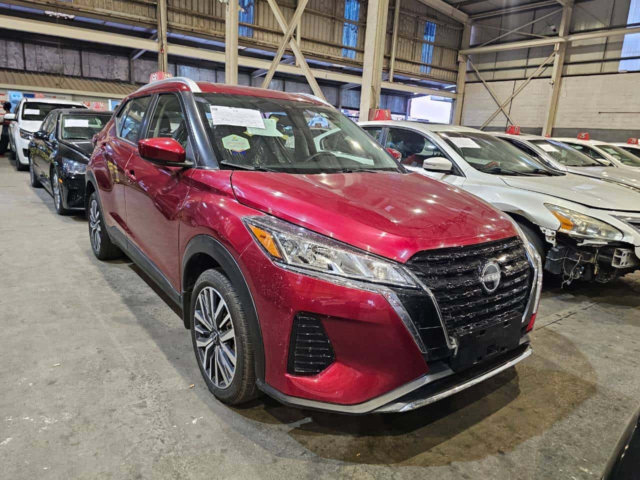Nissan Kicks 2023 thumbnail 1