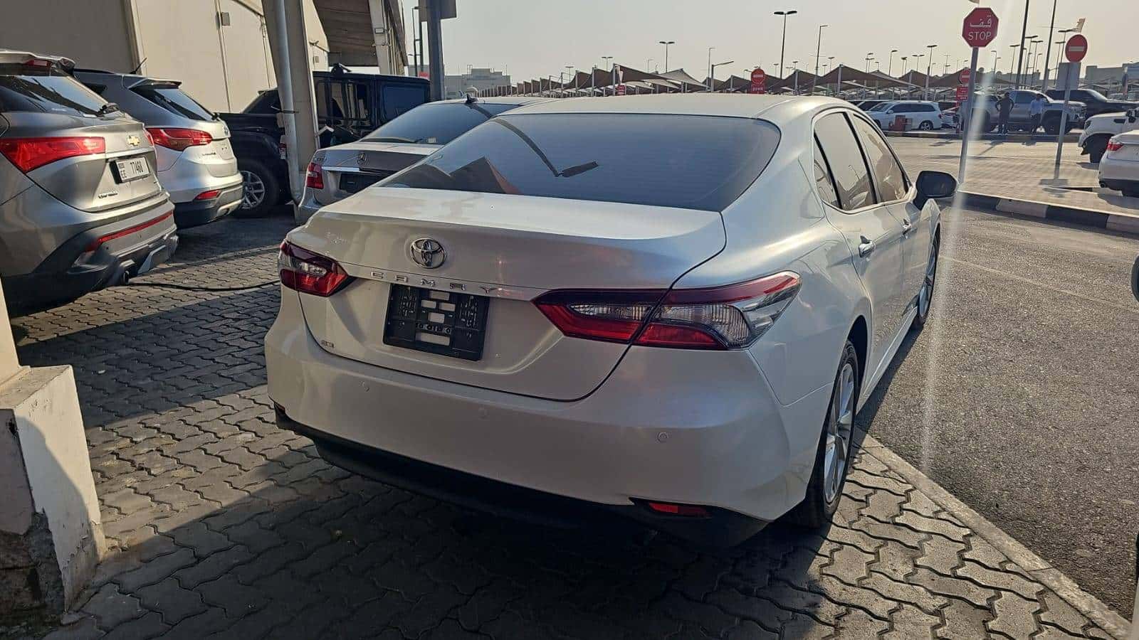 Toyota Camry 2023 thumbnail 4