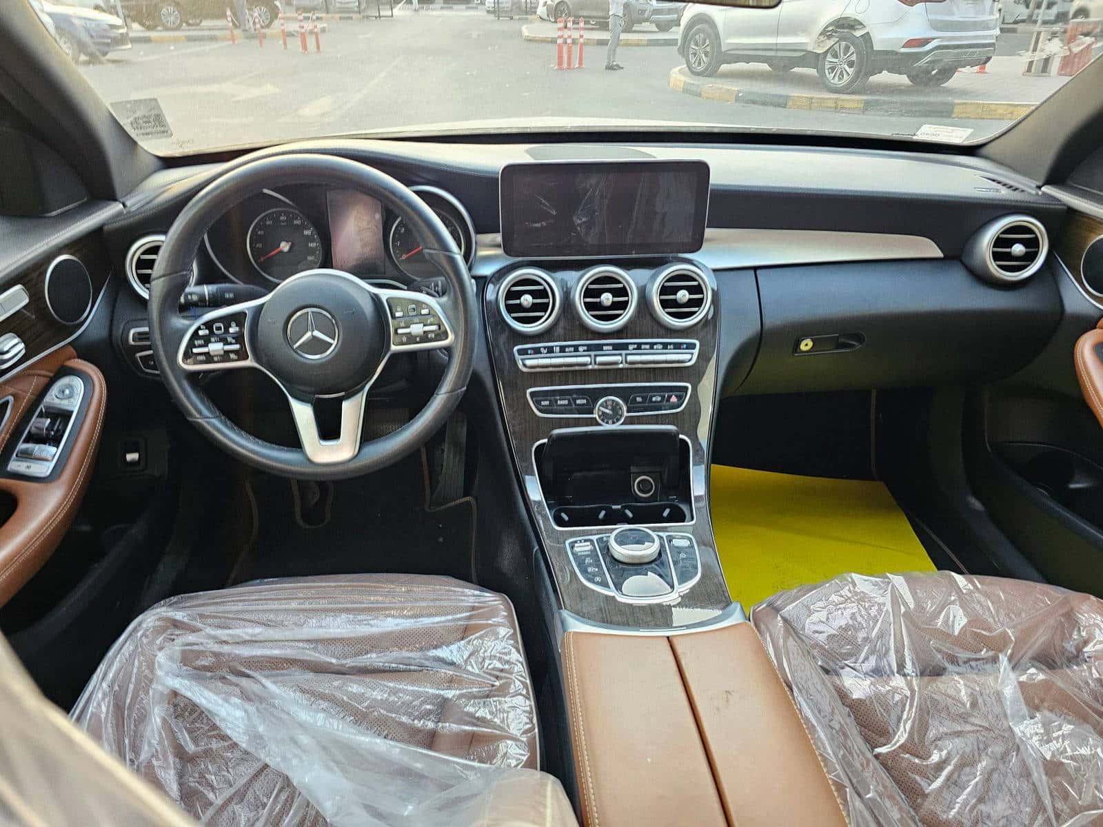 MERCEDES BENZ C300 2019 thumbnail 6
