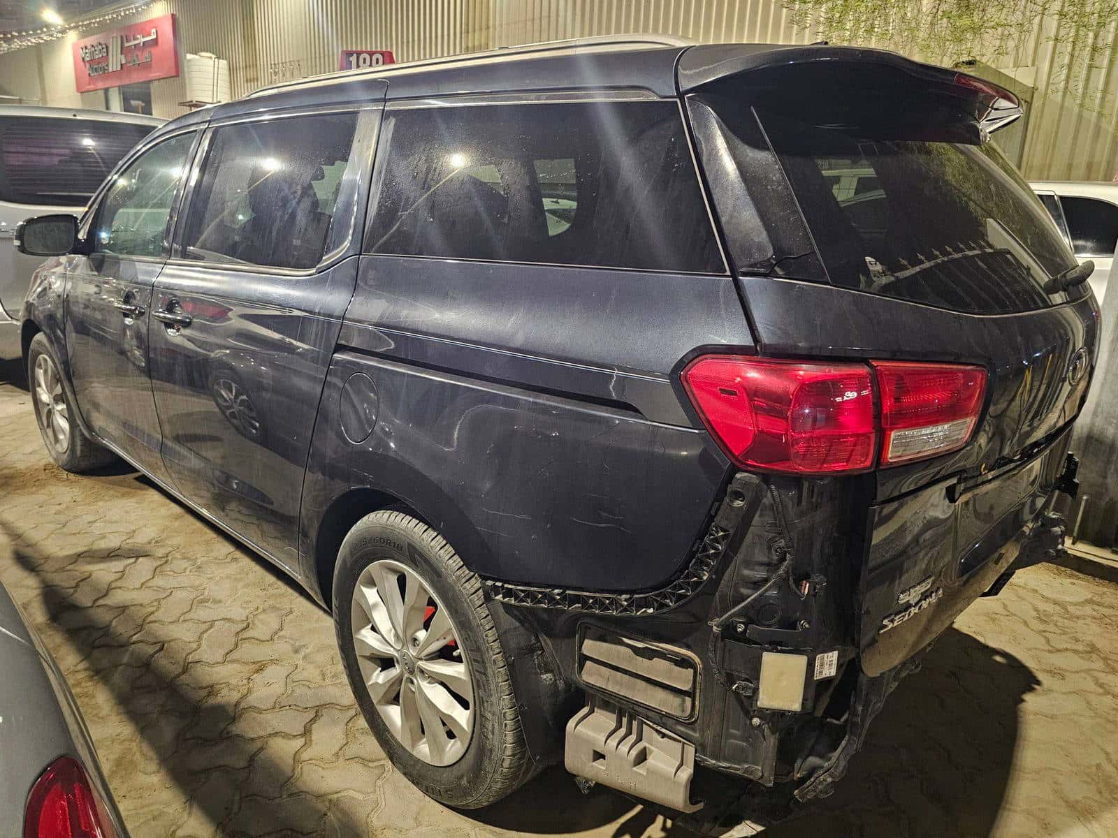 KIA SEDONA 2015 thumbnail 2