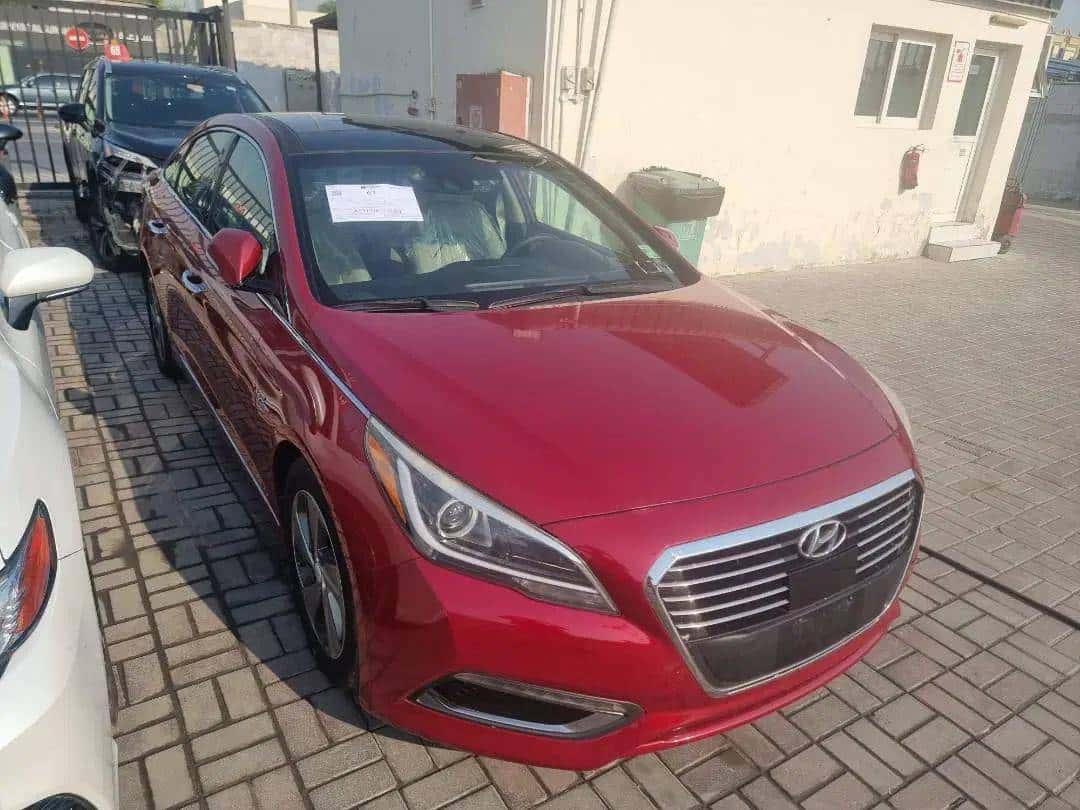 Hyundai Sonata 2016 thumbnail 1