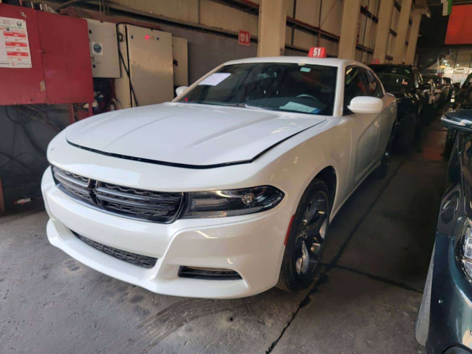 Dodge Charger 2021 thumbnail 1
