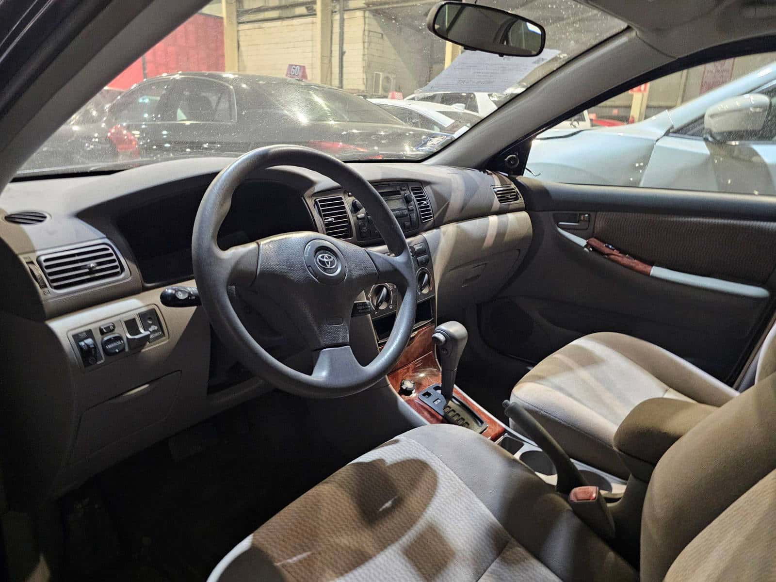 TOYOTA COROLLA 2005 thumbnail 6