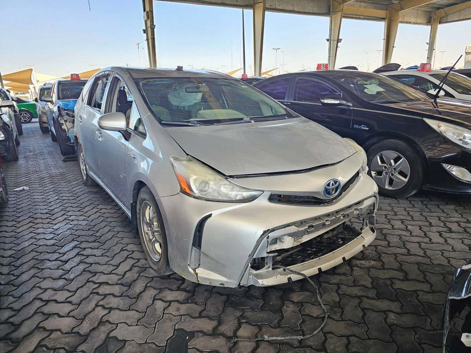 TOYOTA PRIUS - Exterior