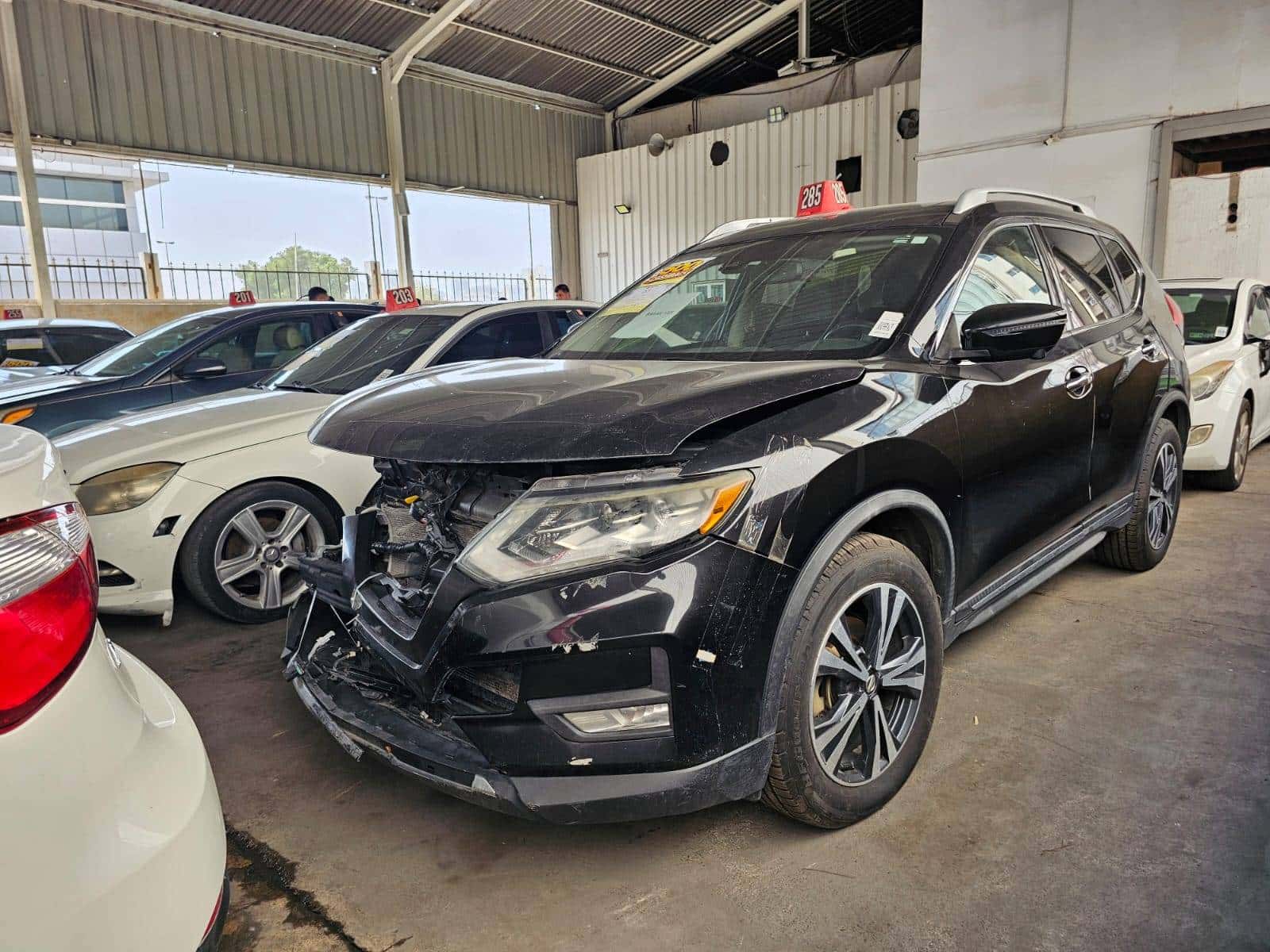 Nissan Rogue 2017 thumbnail 3