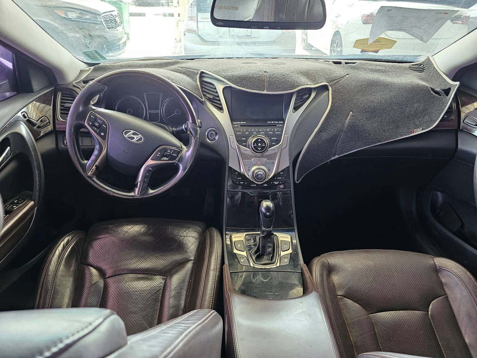 HYUNDAI GRANDEUR - Exterior