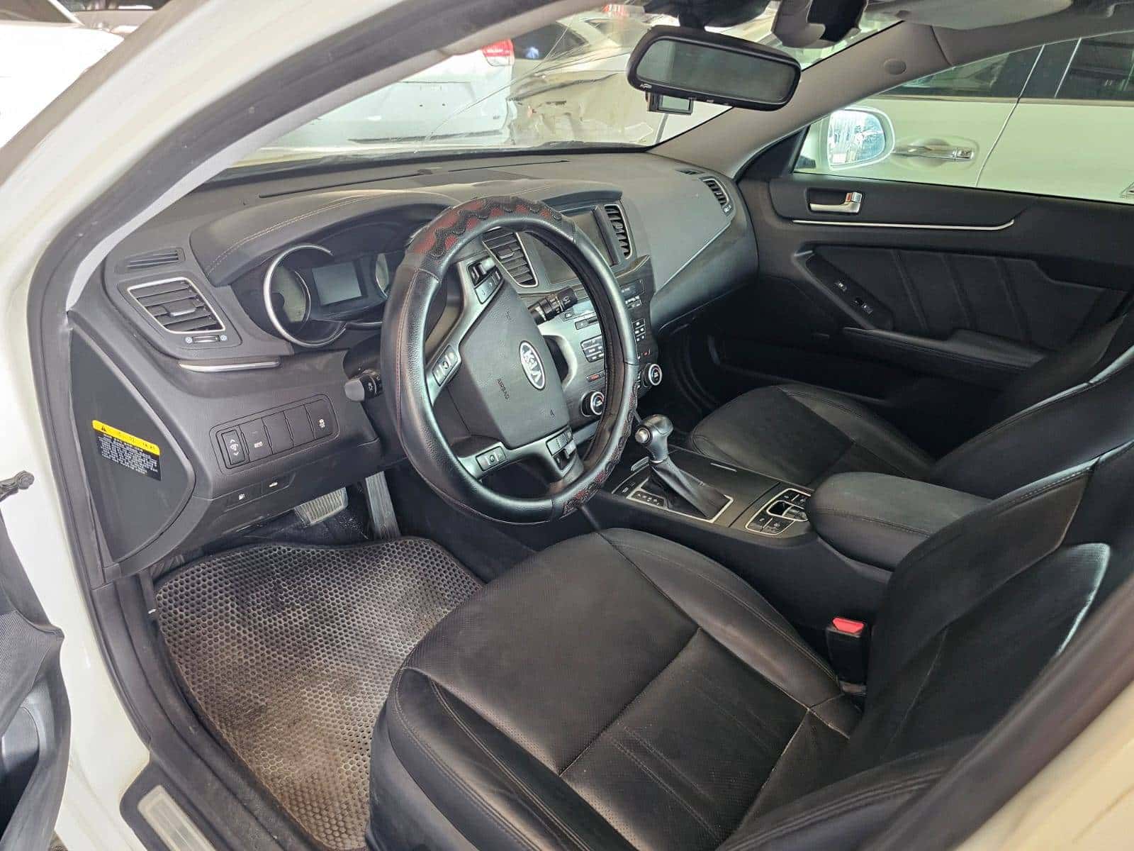 Kia K7 2013 thumbnail 7