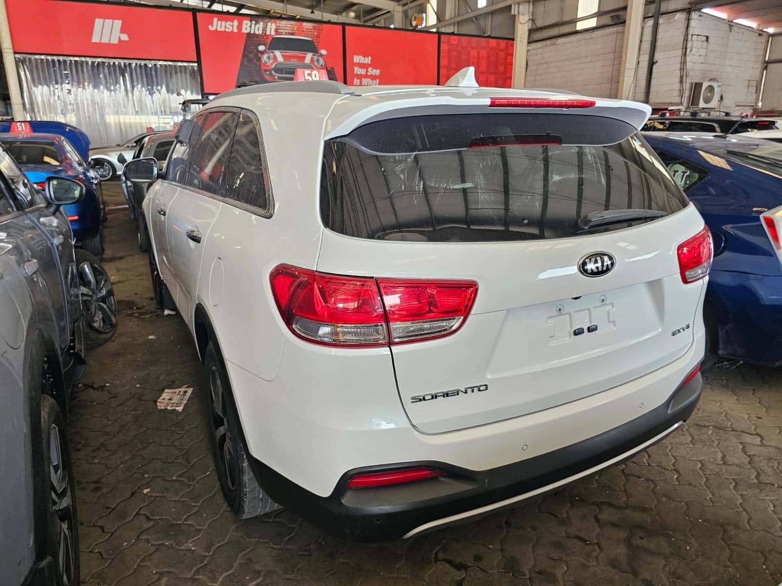 Kia Sorento 2018 thumbnail 4