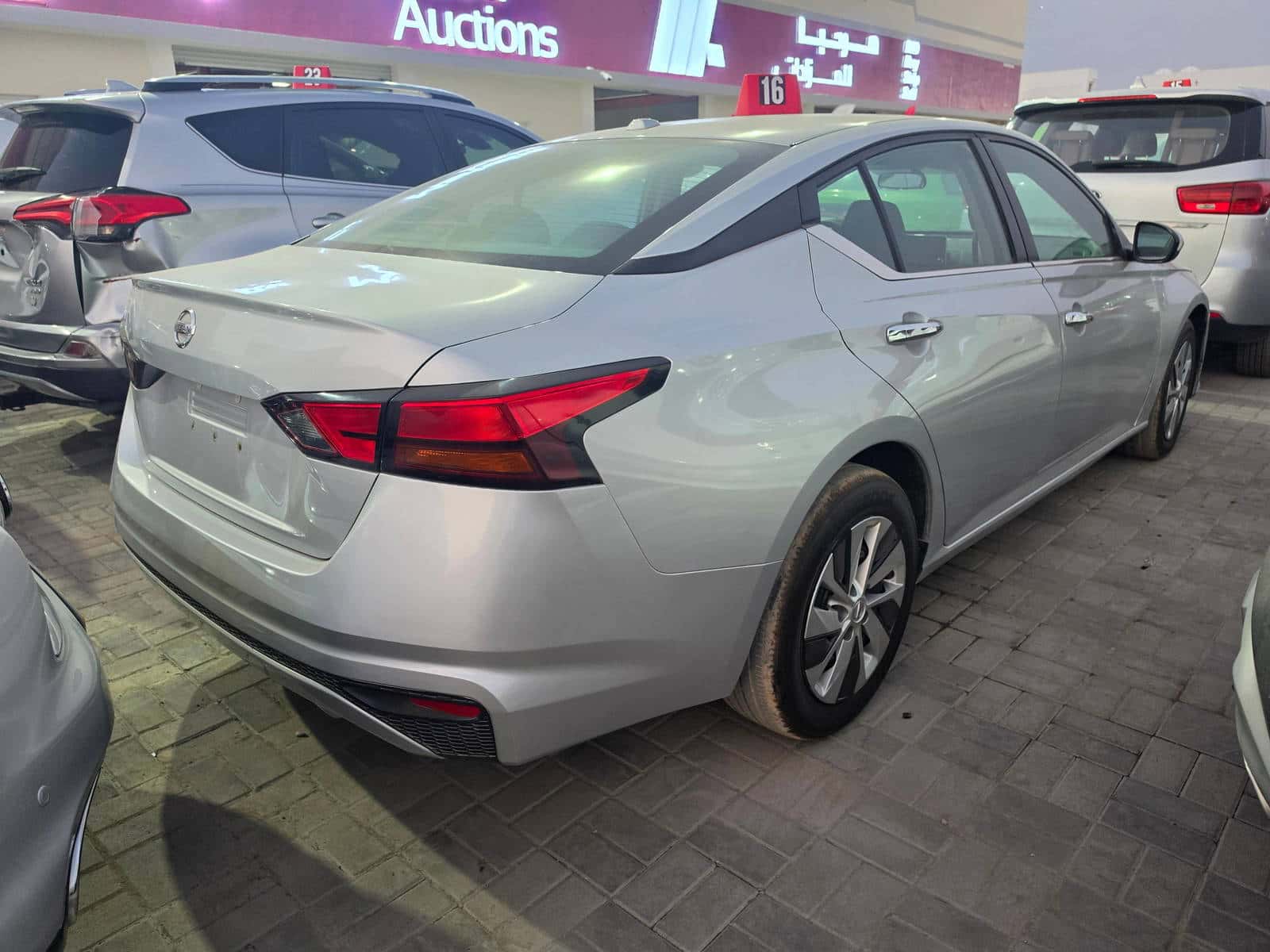 Nissan Altima 2020 thumbnail 5