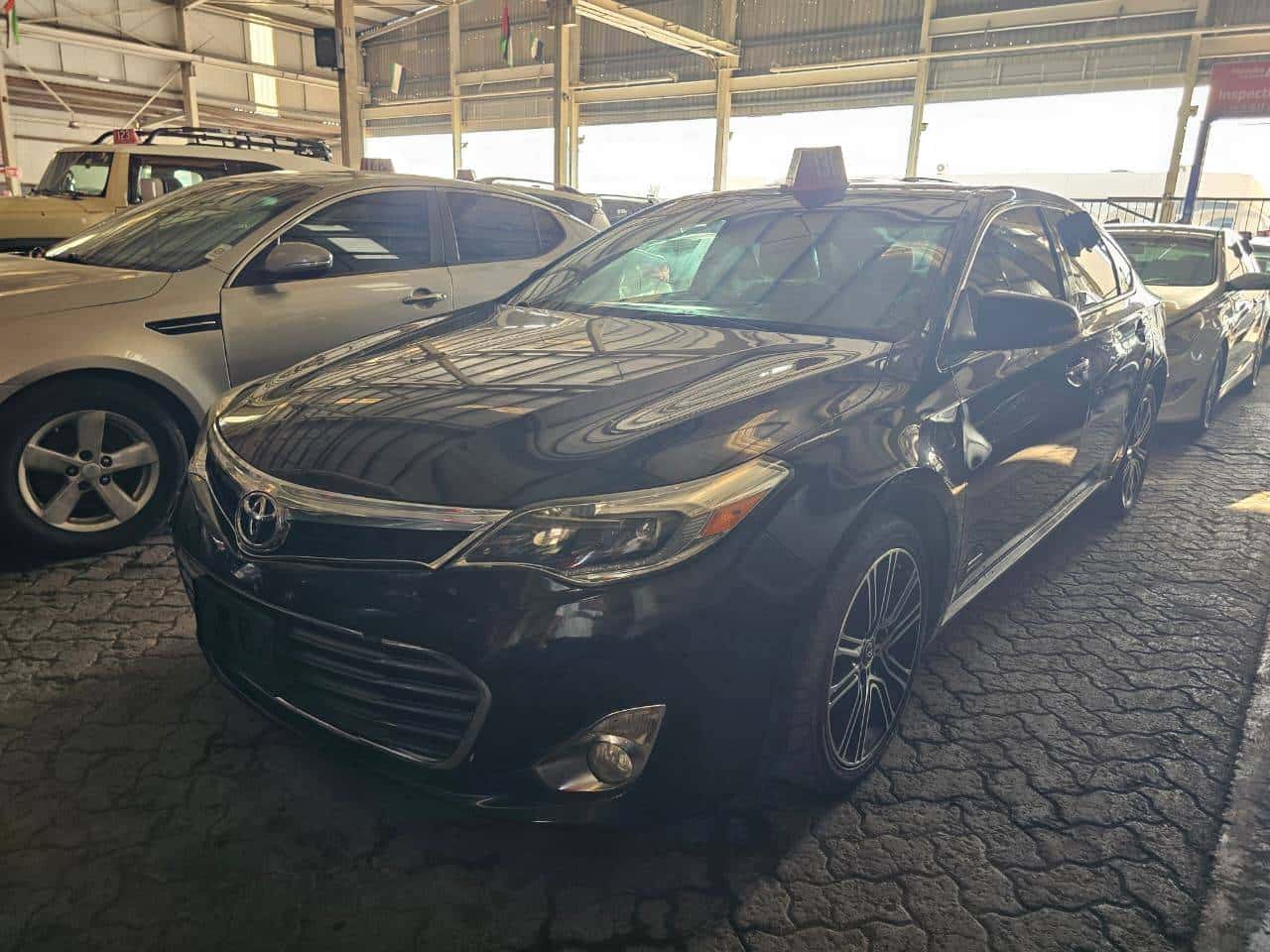 Toyota Avalon 2015 thumbnail 3