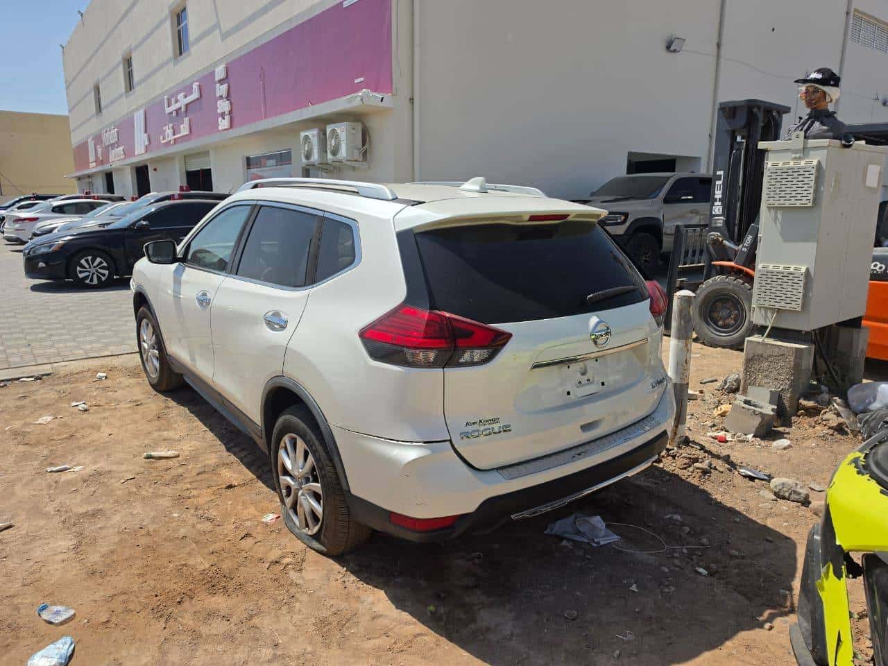 Nissan Rogue 2017 thumbnail 1