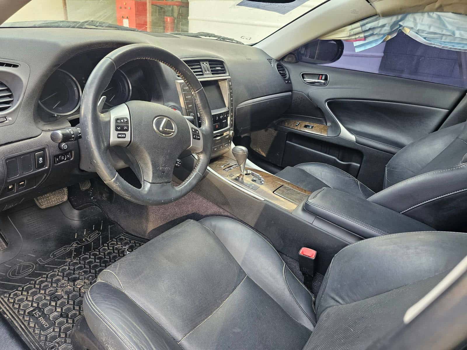 LEXUS IS 250 2012 thumbnail 1