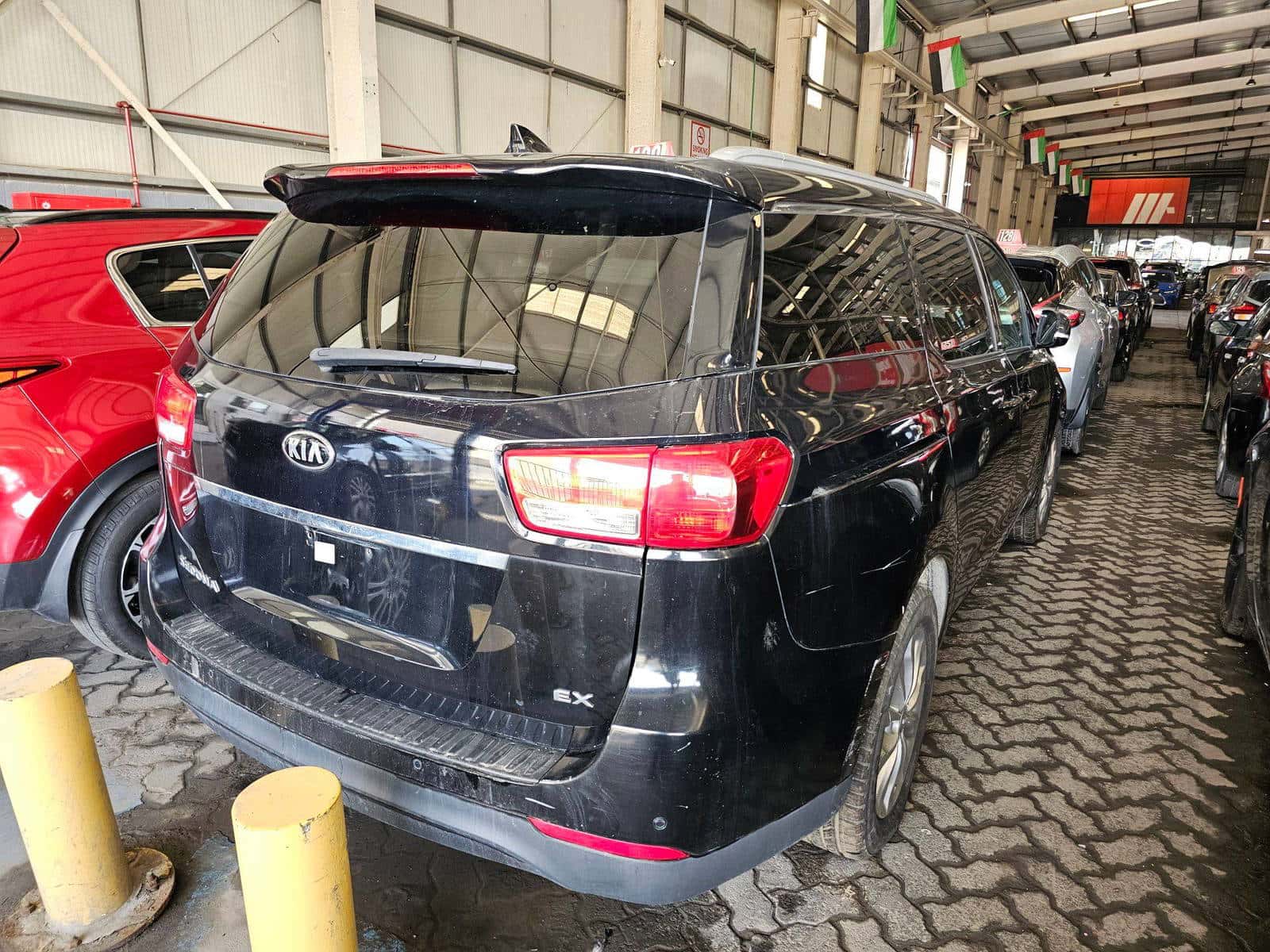 KIA SEDONA 2018 thumbnail 5