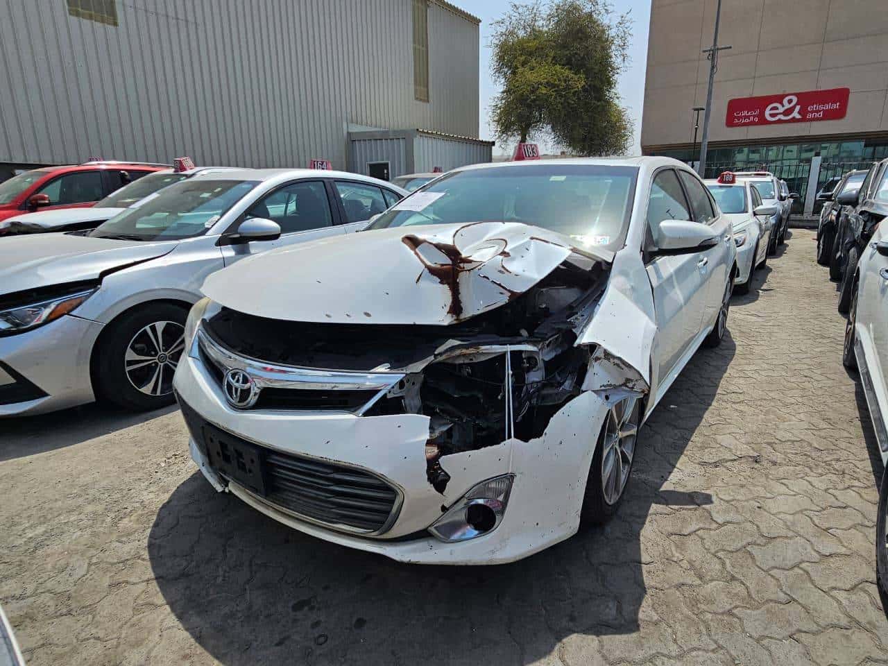 Toyota Avalon 2015 thumbnail 2