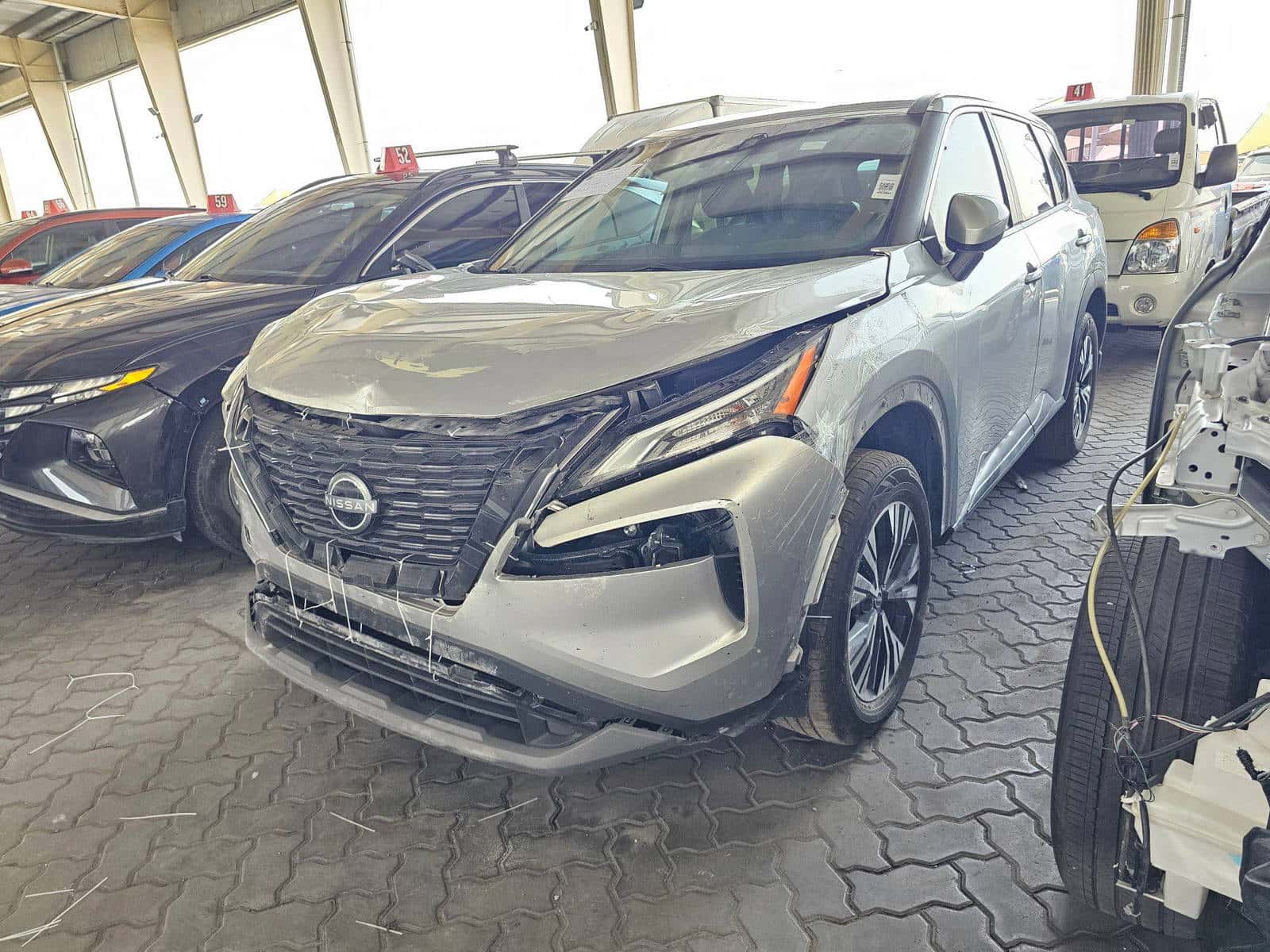 NISSAN ROGUE - Exterior