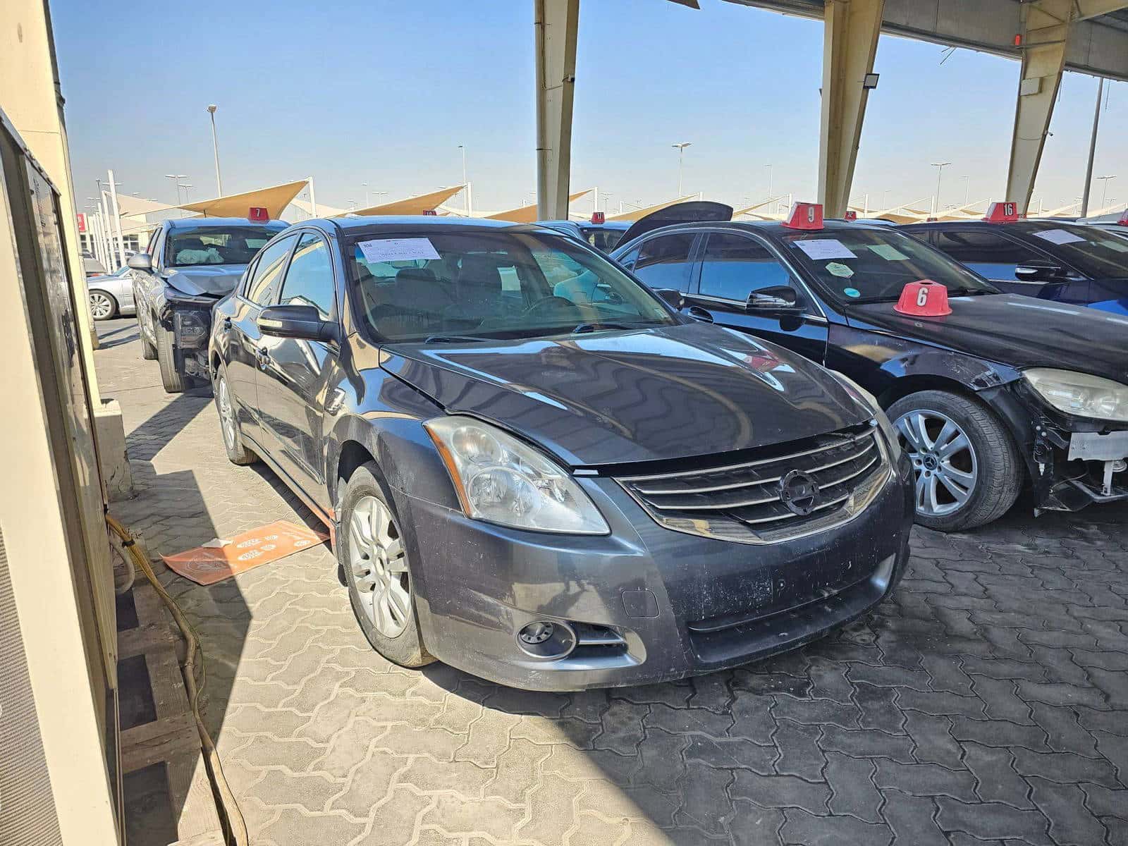 NISSAN ALTIMA - Exterior