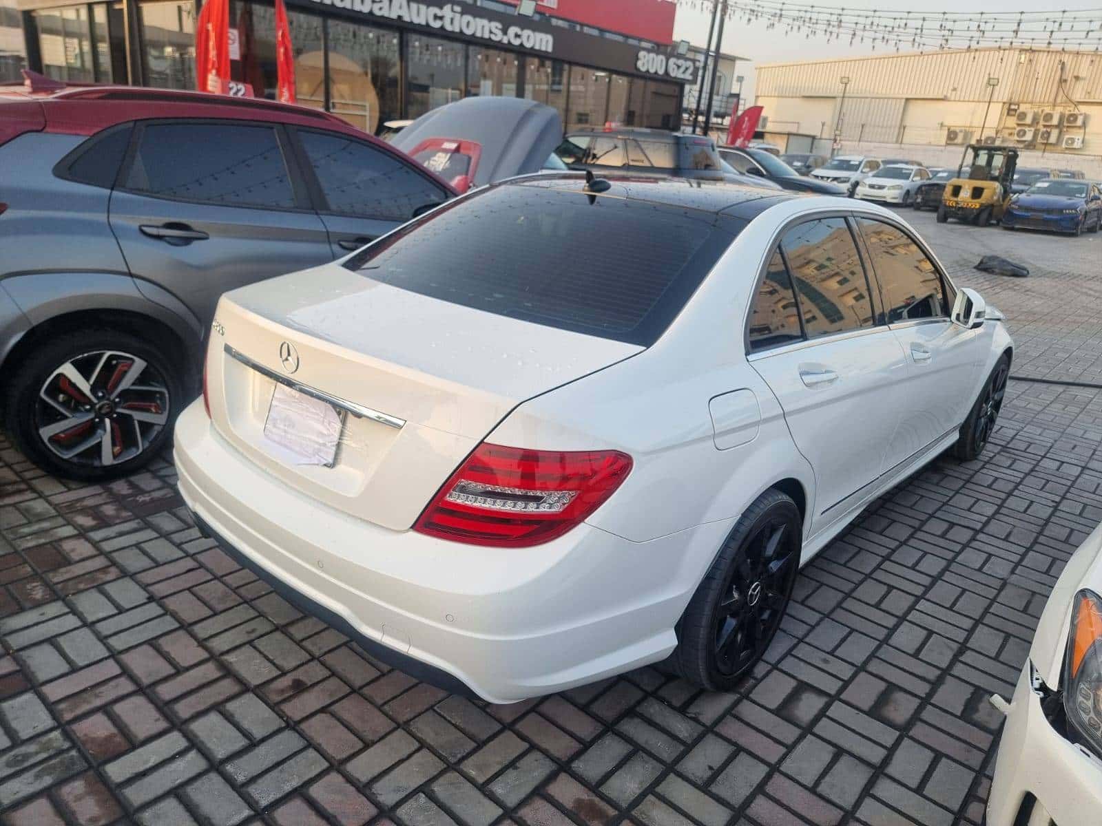 MERCEDES BENZ C200 2013 thumbnail 3