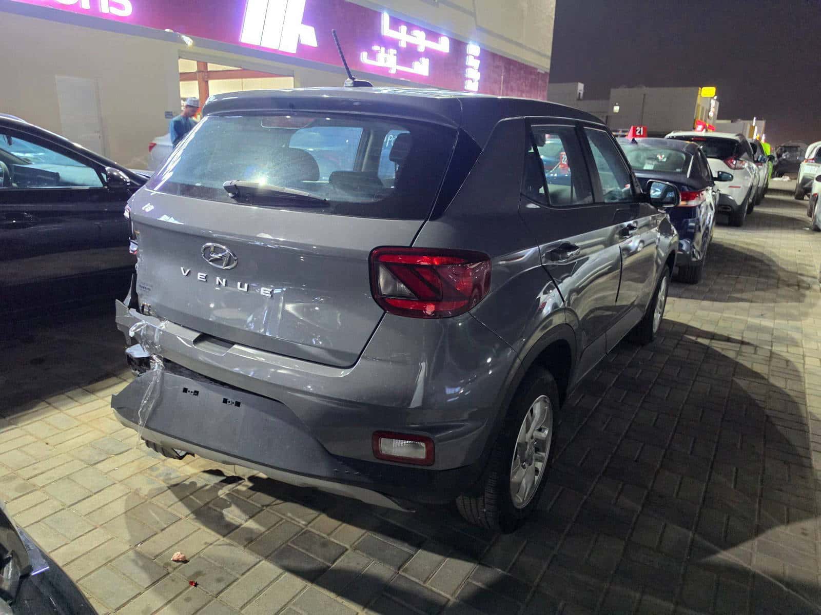 HYUNDAI VENUE SE 2023 thumbnail 4