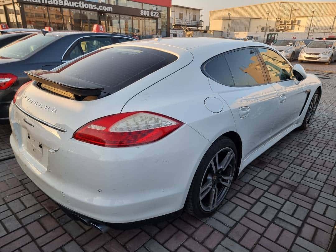 PORSCHE PANAMERA S - Exterior