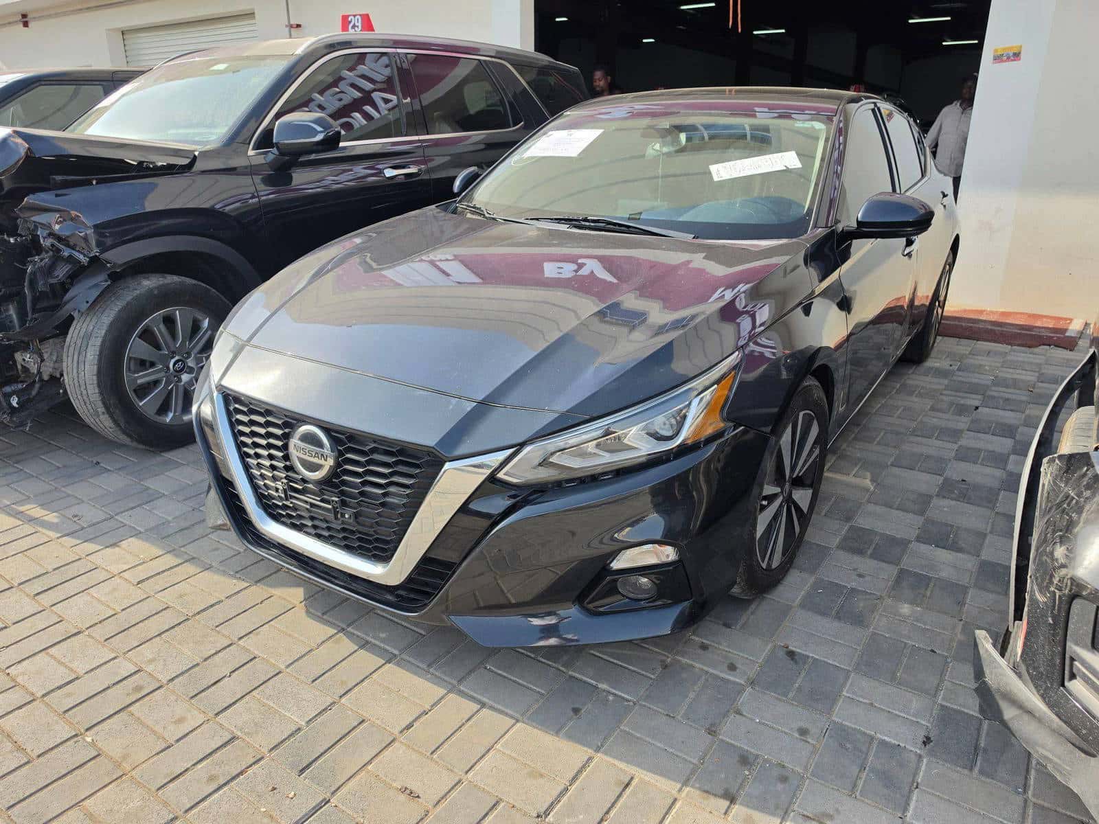 NISSAN ALTIMA 2019 thumbnail 2
