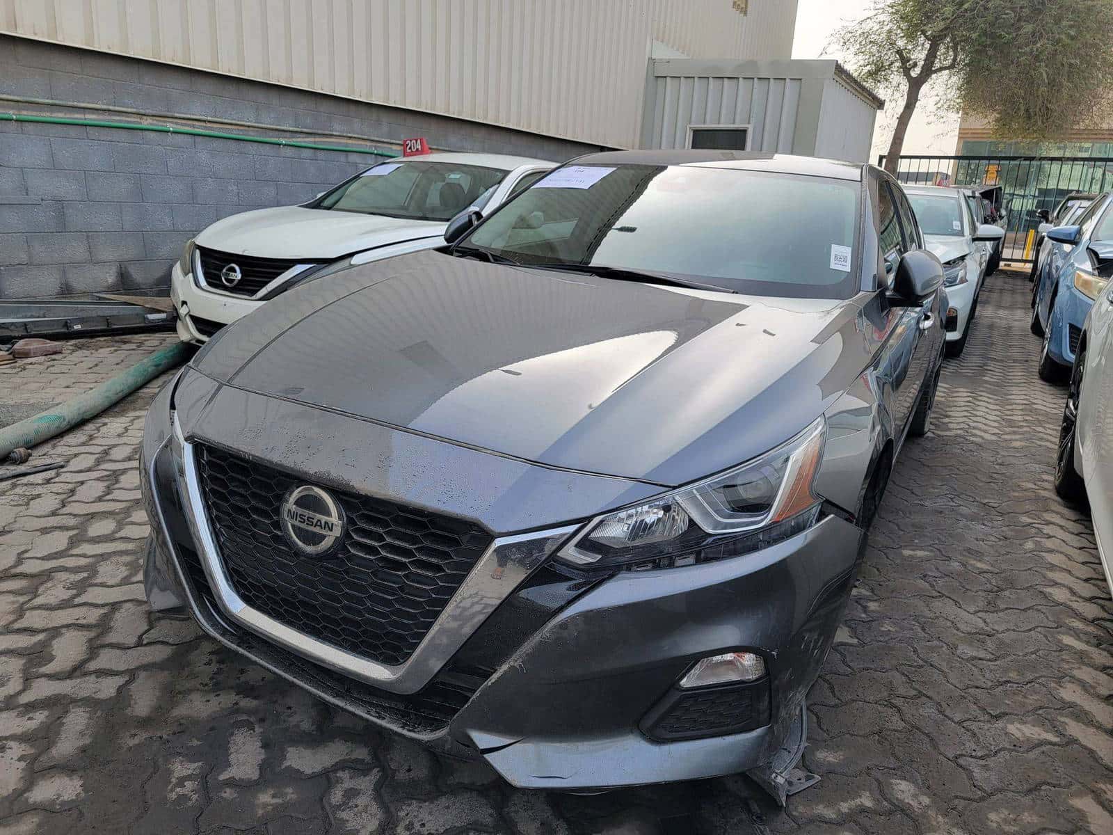 NISSAN ALTIMA - Exterior