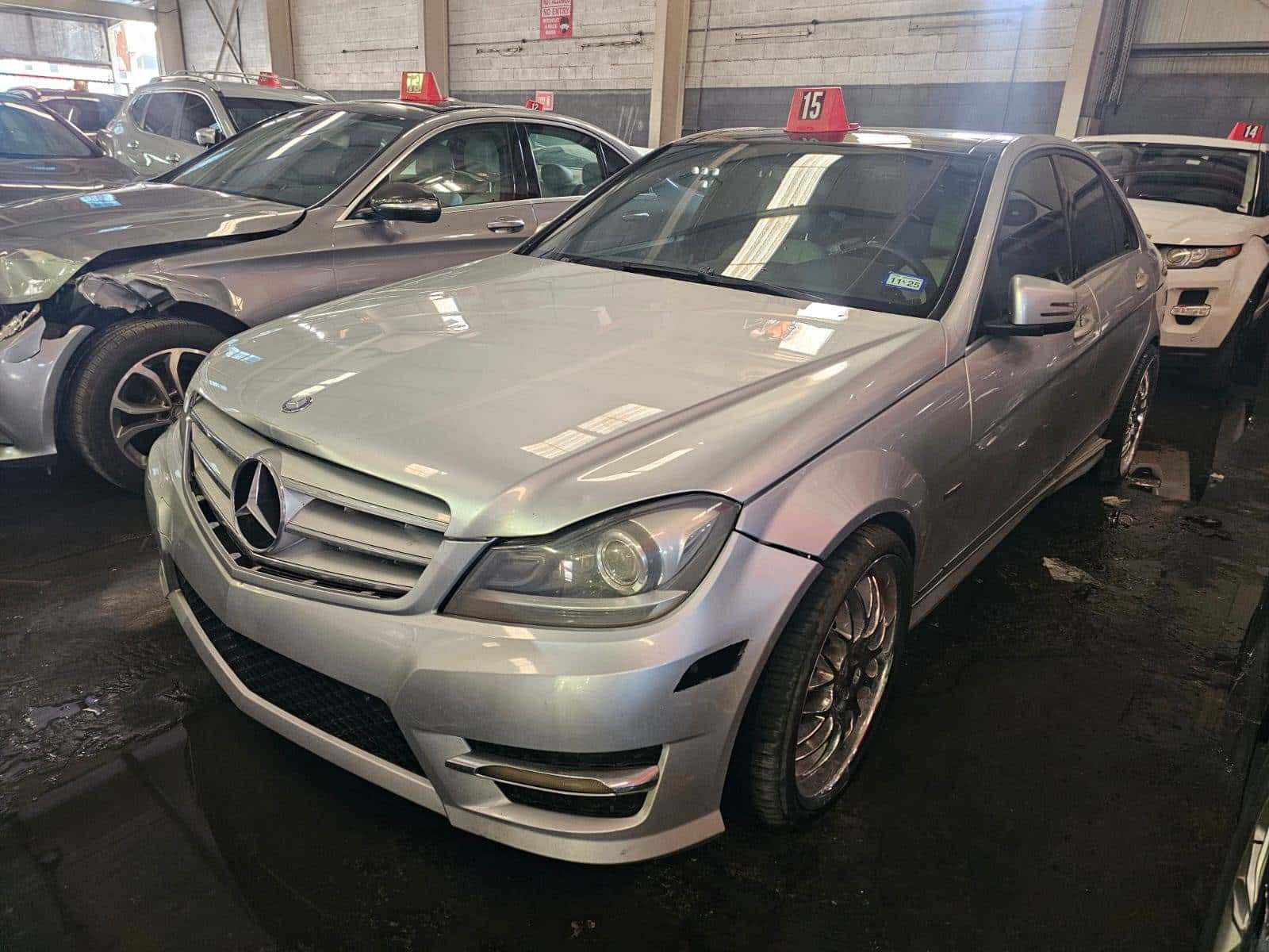 MERCEDES BENZ C 250 2012 thumbnail 3