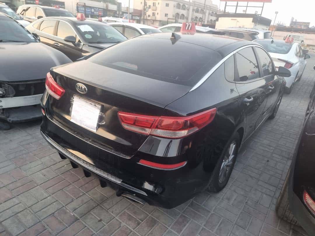 Kia Optima 2019 thumbnail 3