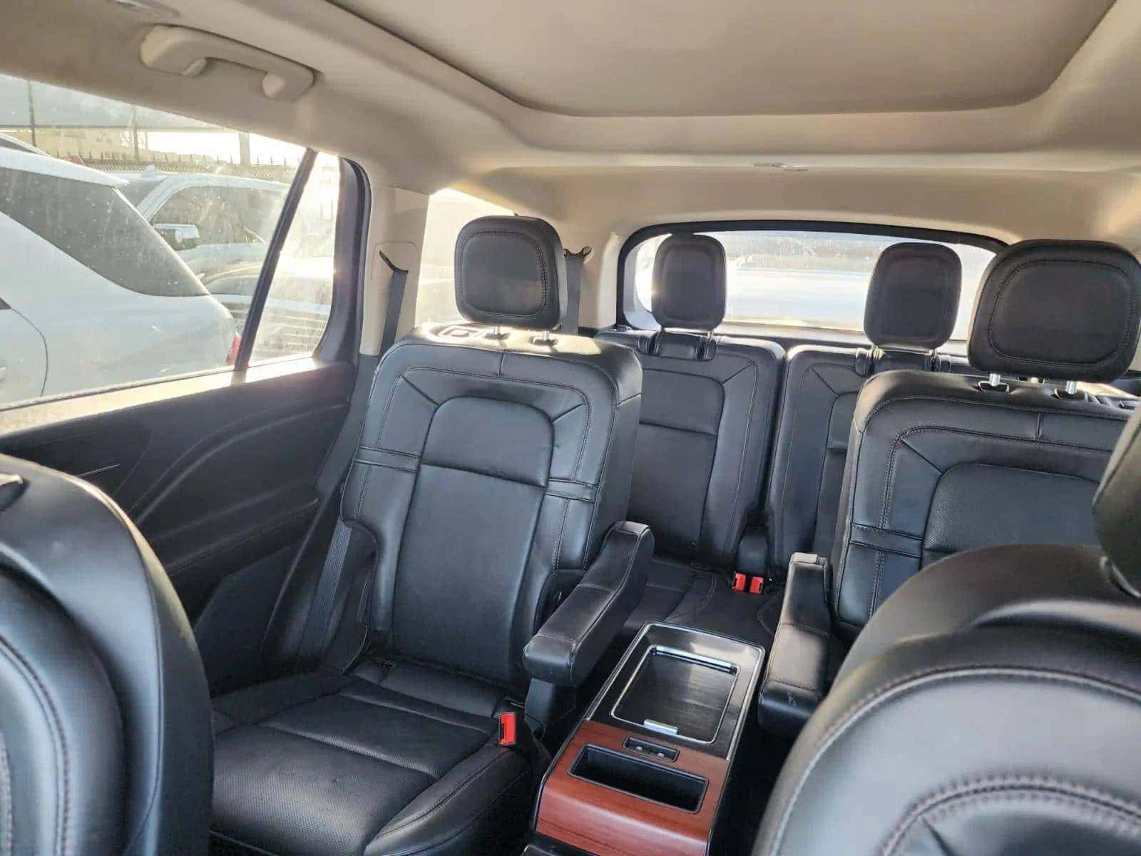 Lincoln Aviator 2024 thumbnail 5