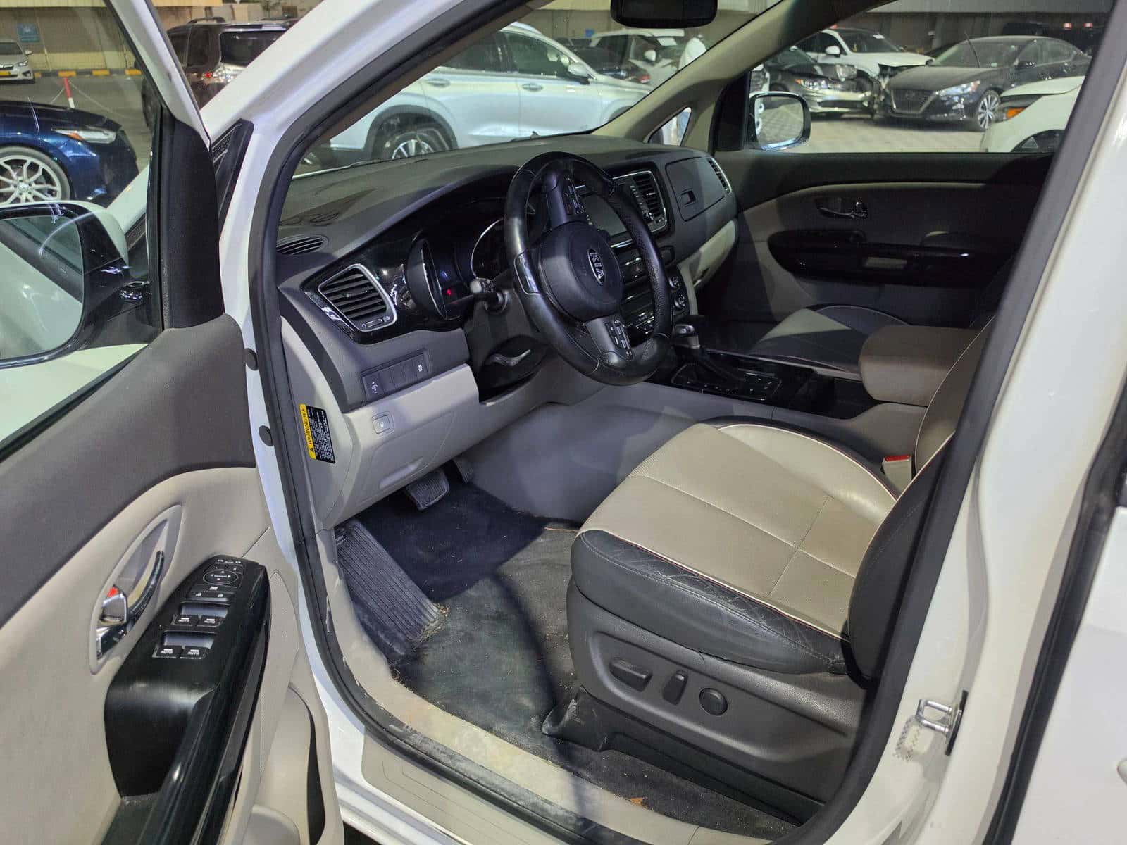 KIA SEDONA 2018 thumbnail 7