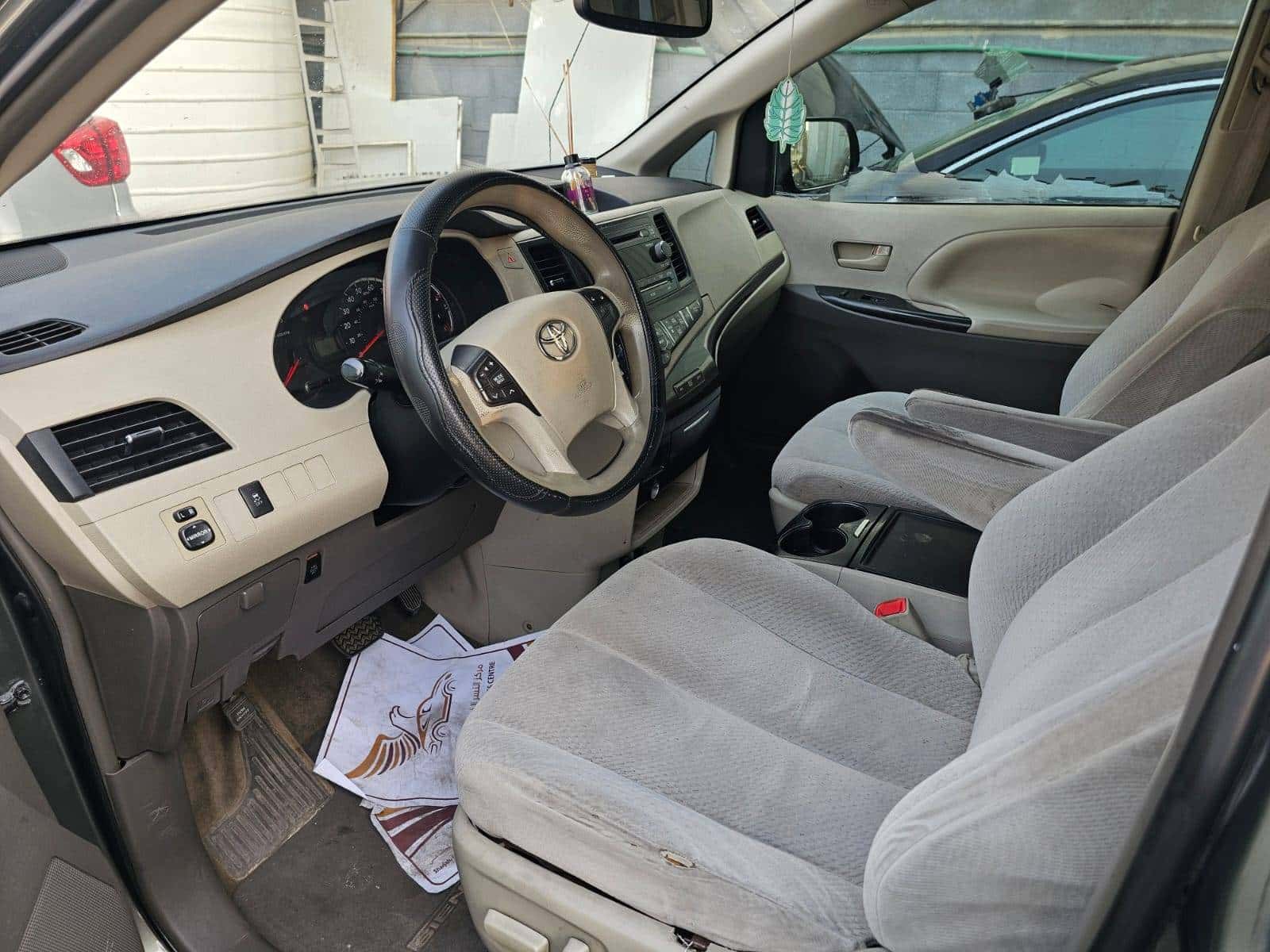 Toyota Sienna 2013 thumbnail 7
