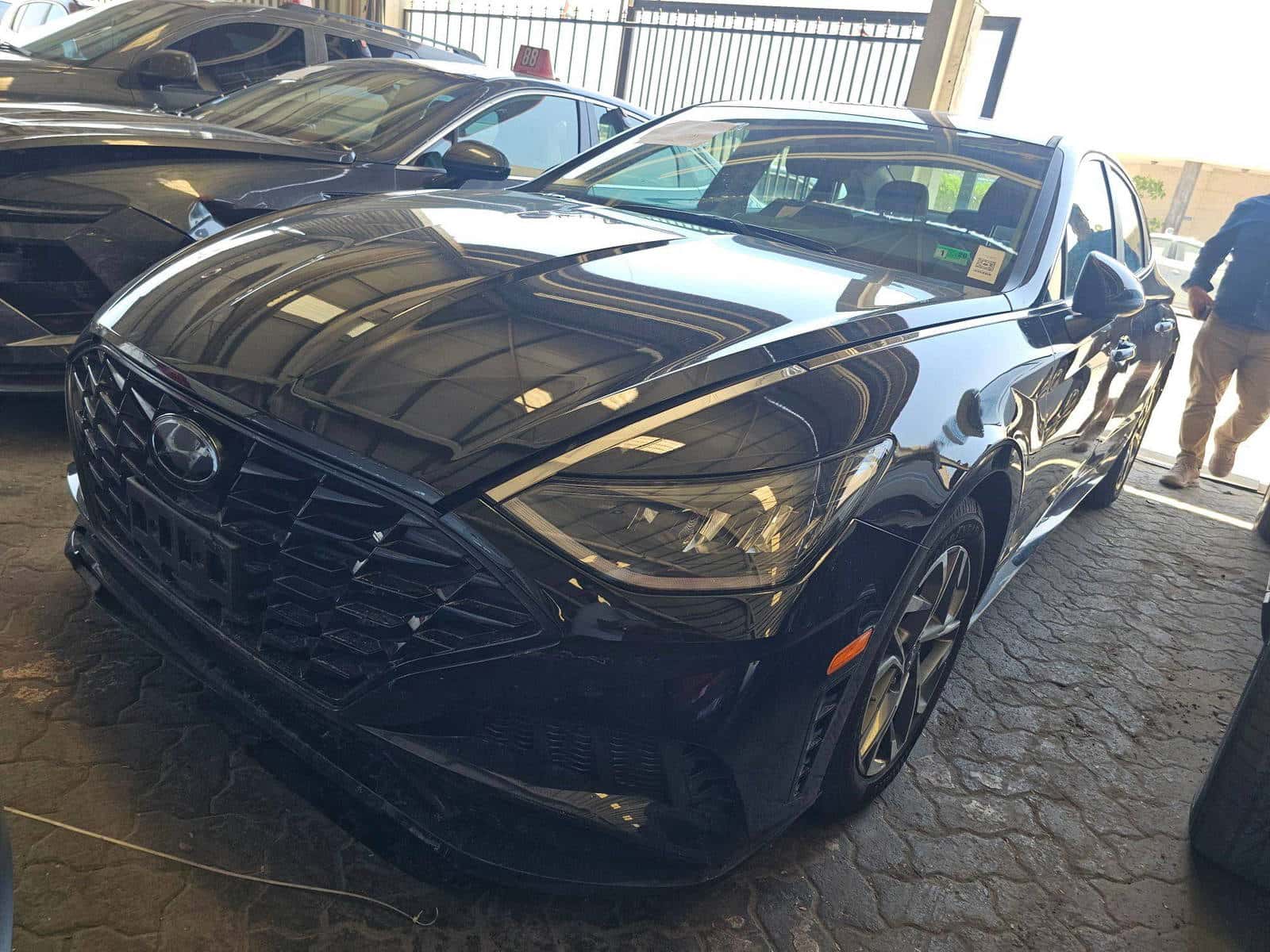 HYUNDAI SONATA 2023 thumbnail 2