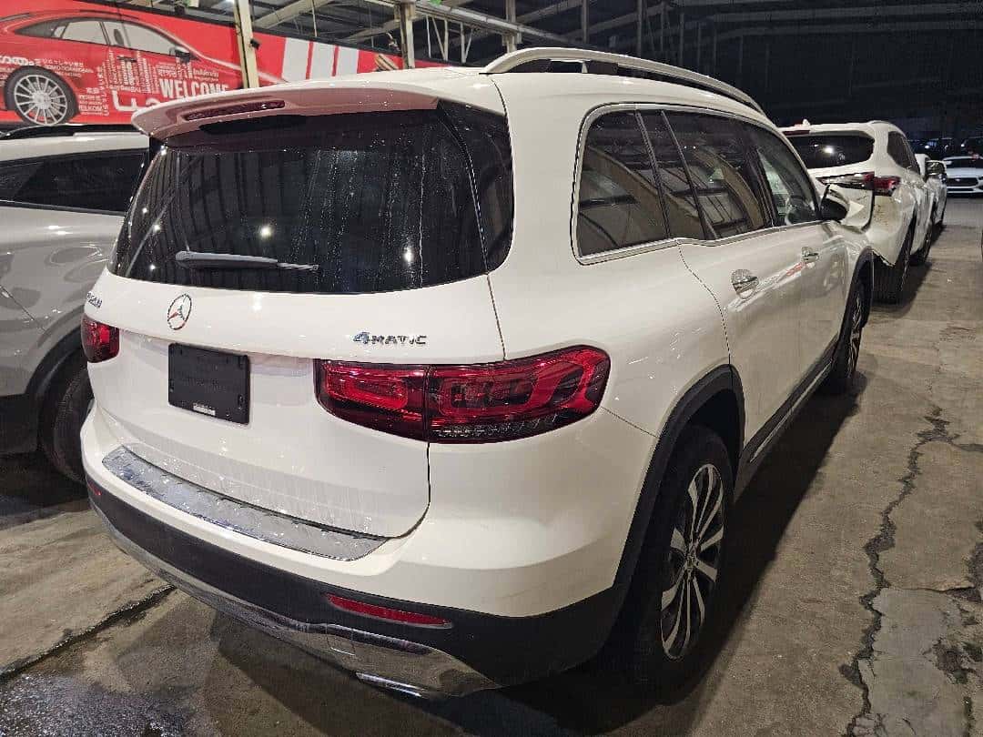 MERCEDES BENZ GLB 250 2023 thumbnail 1