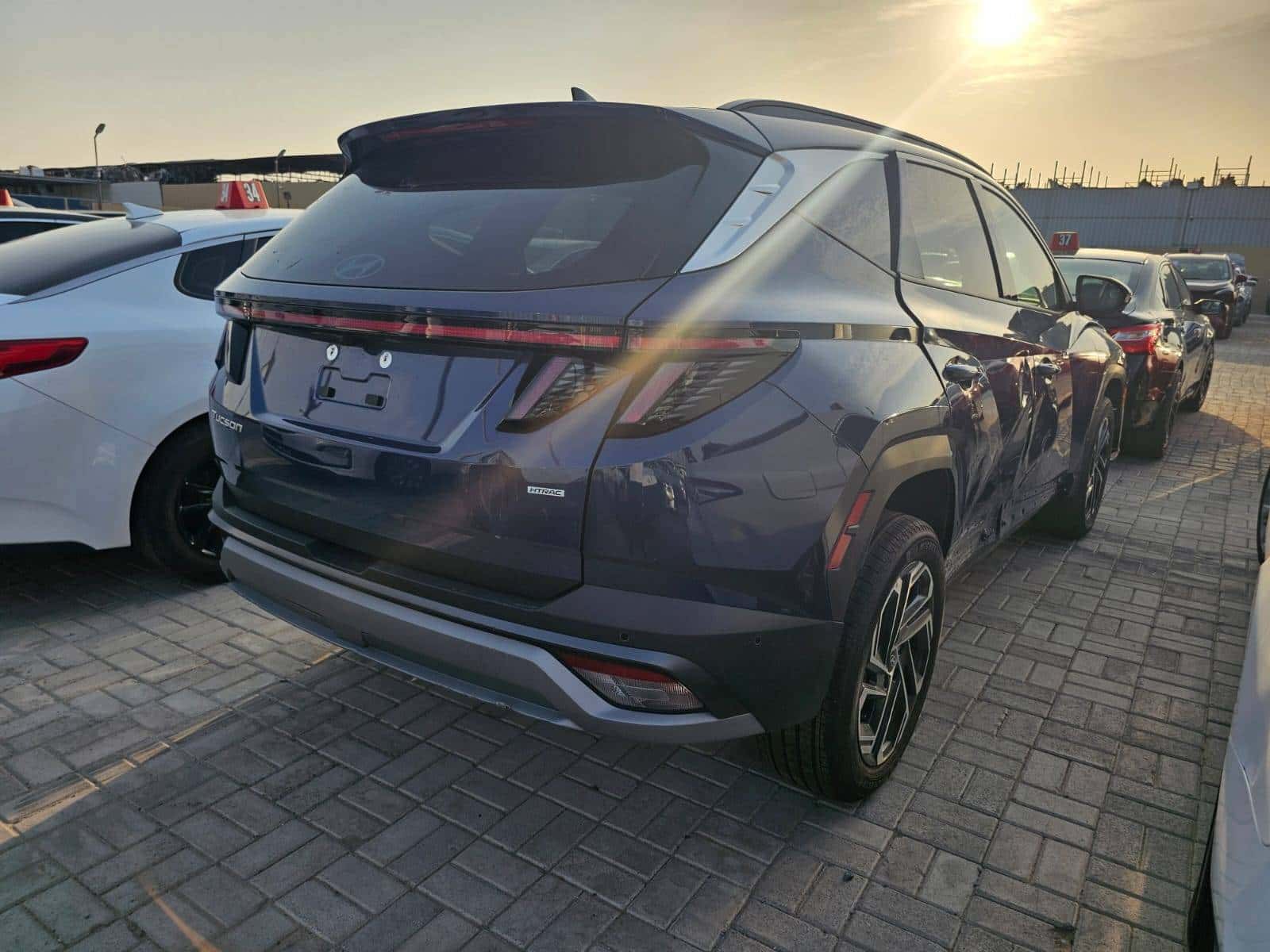 HYUNDAI TUCSON 2025 thumbnail 3