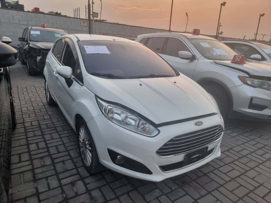 Ford Fiesta 2014 thumbnail 1