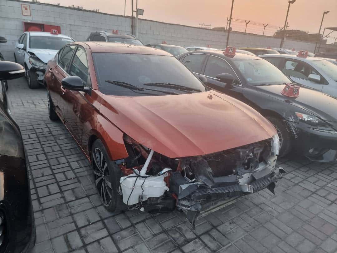 Nissan Altima 2021 thumbnail 2