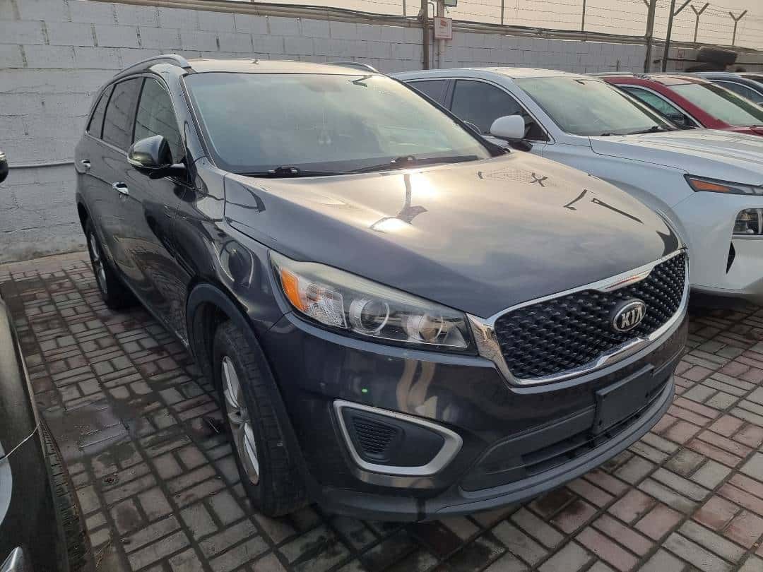 KIA SORENTO - Exterior