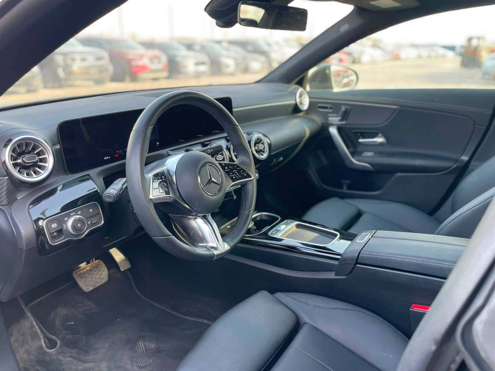 MERCEDES BENZ CLA 250 2024 thumbnail 7