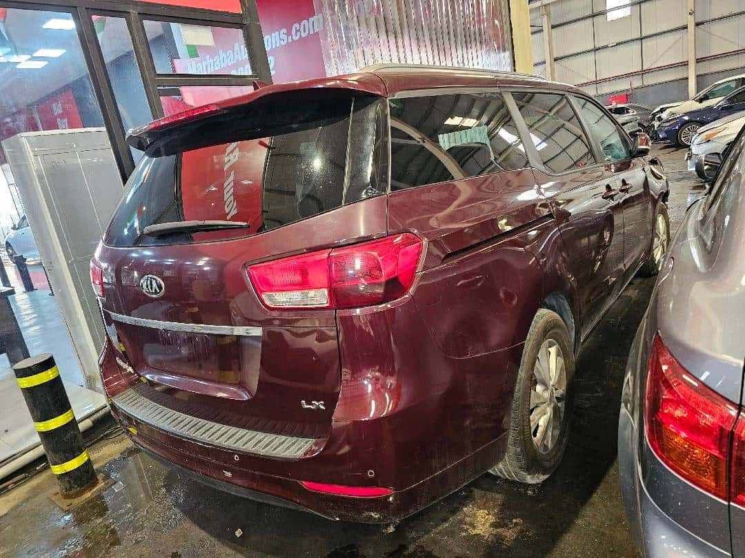 KIA SEDONA 2017 thumbnail 1
