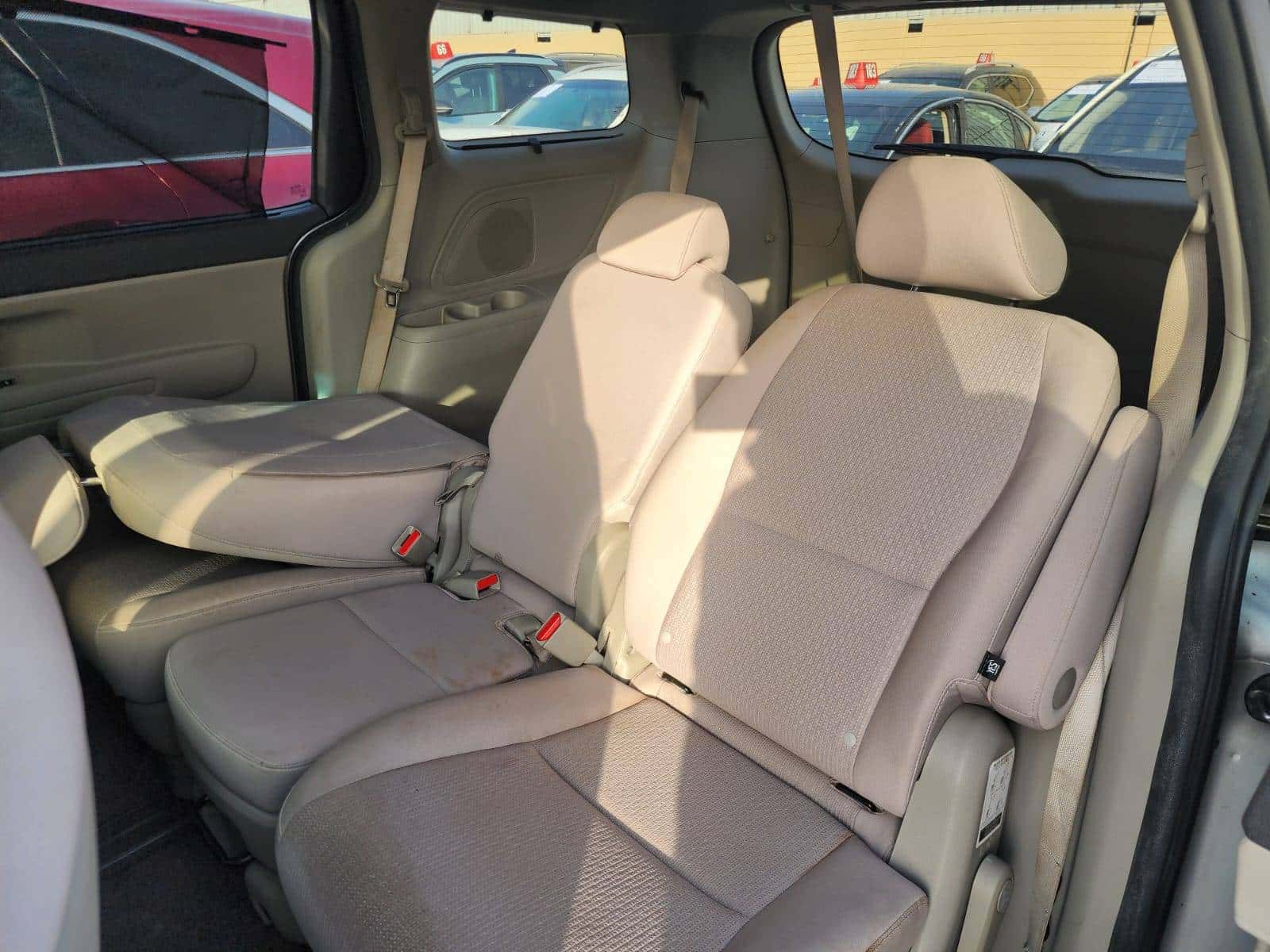 KIA SEDONA 2016 thumbnail 7
