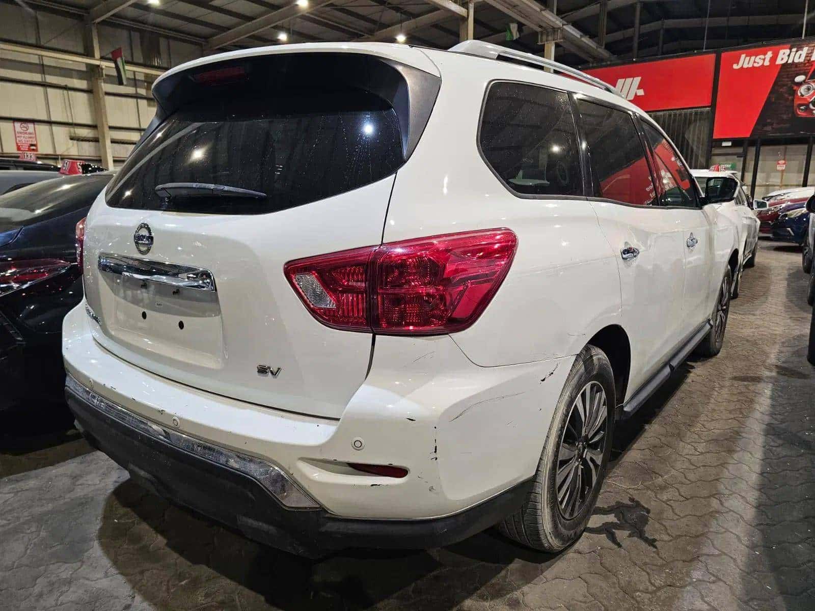Nissan Pathfinder 2017 thumbnail 6