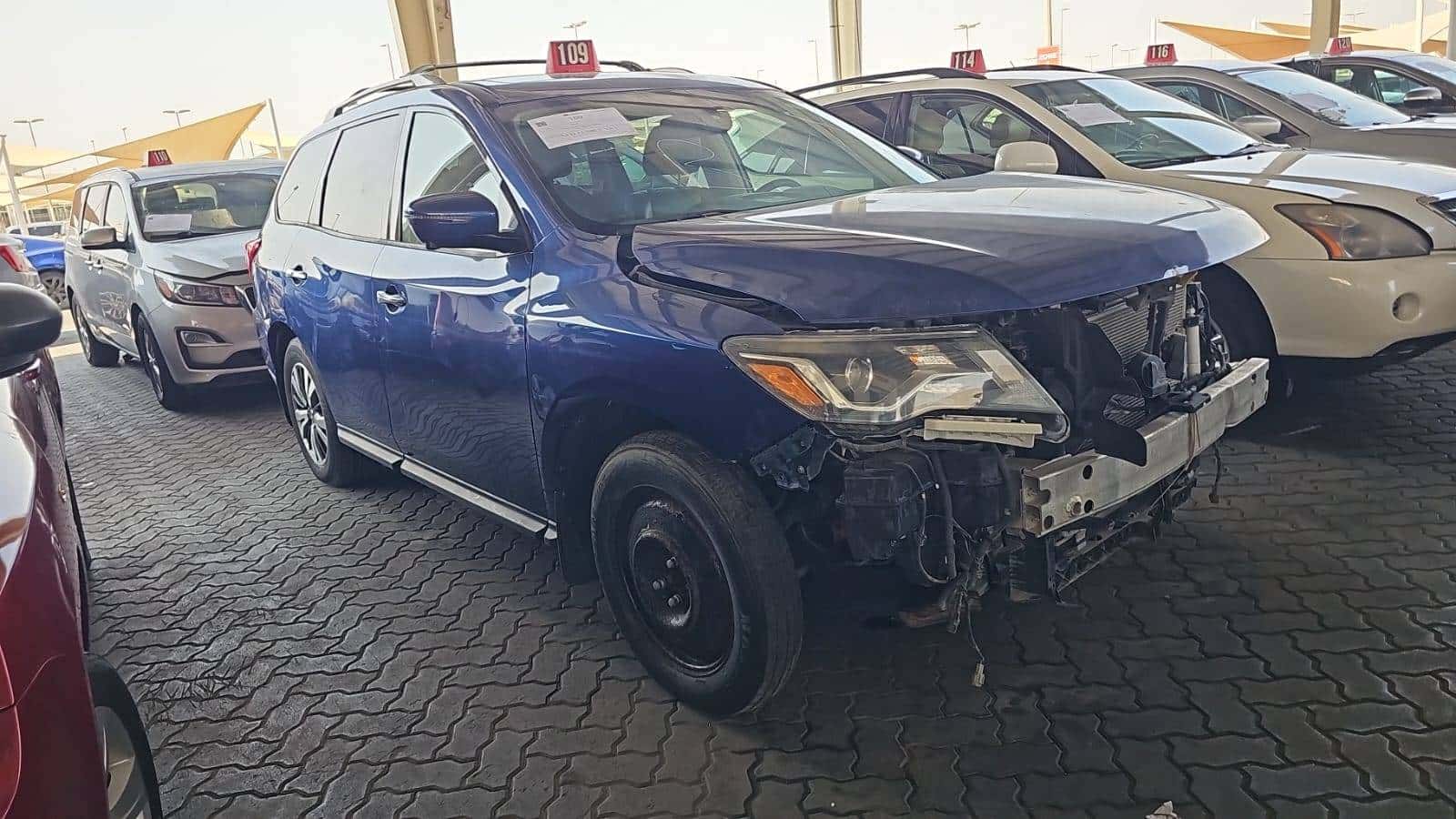 Nissan Pathfinder 2017 thumbnail 4
