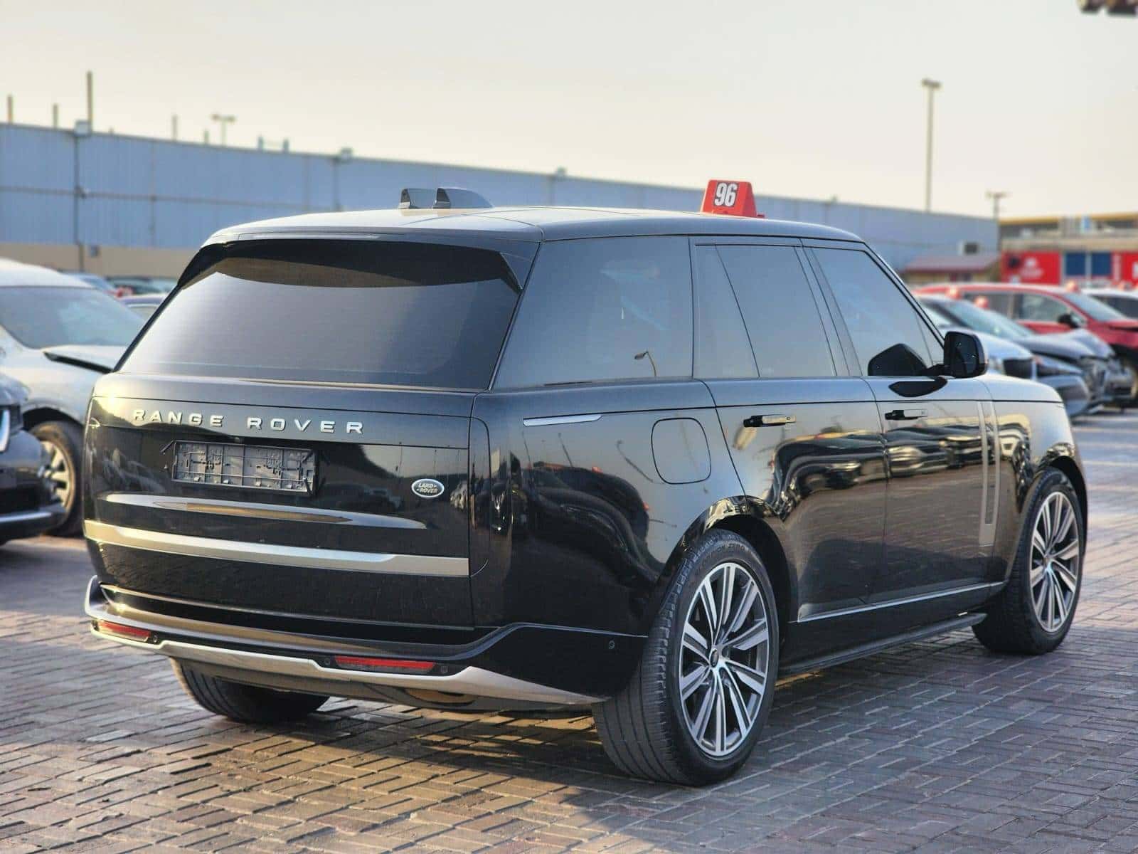 LAND ROVER RANGE ROVER VOGUE 2023 thumbnail 4
