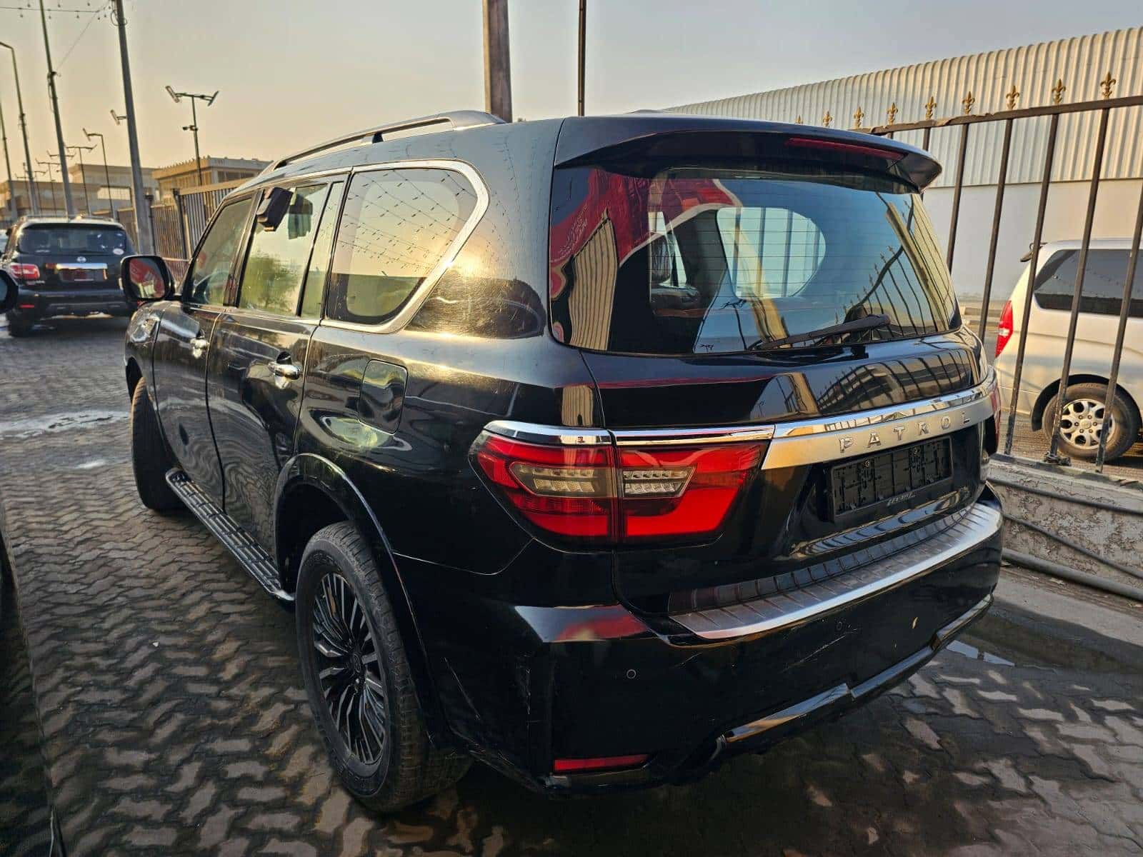 Nissan Armada 2020 thumbnail 4