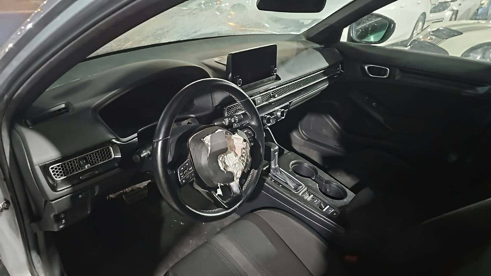 Honda Civic 2024 thumbnail 5