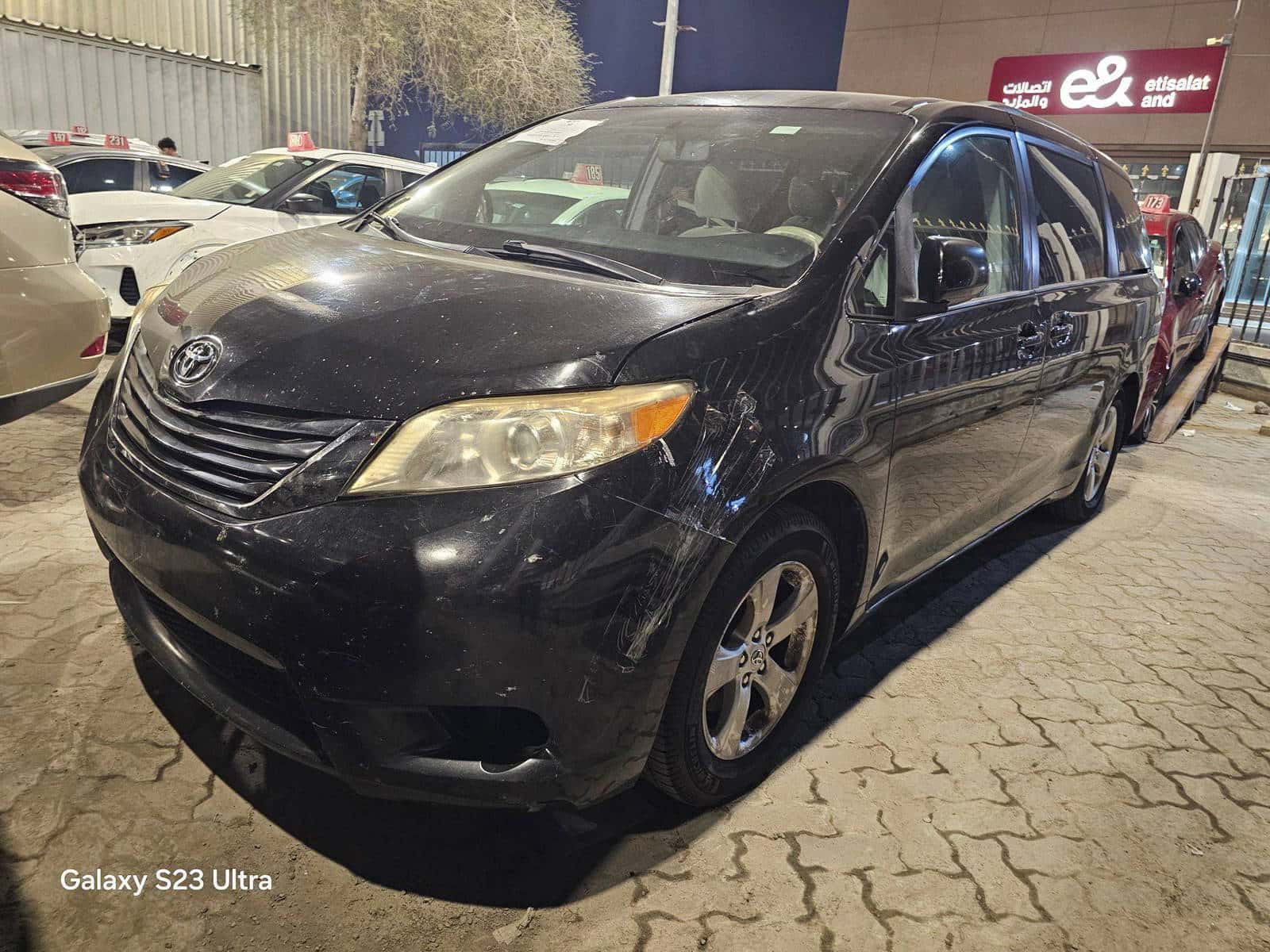 TOYOTA SIENNA - Exterior
