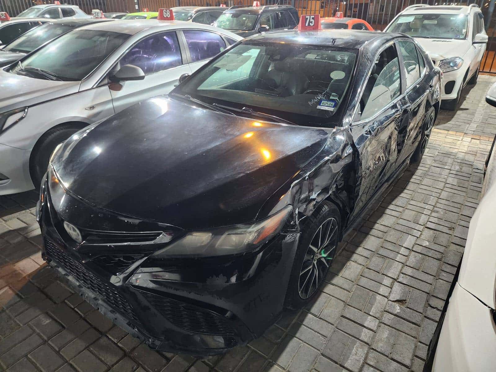 TOYOTA CAMRY 2021 thumbnail 5