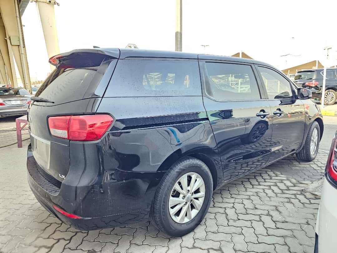 KIA SEDONA - Exterior