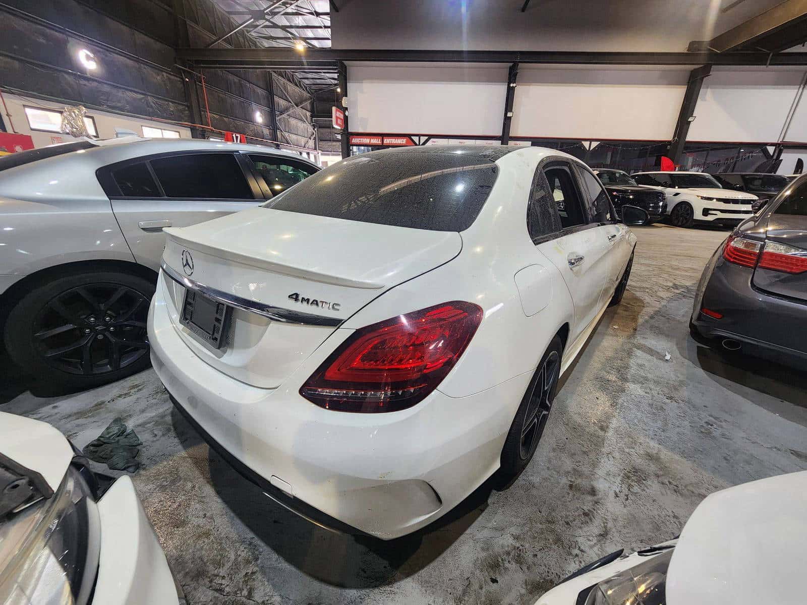 MERCEDES BENZ C300 - Exterior